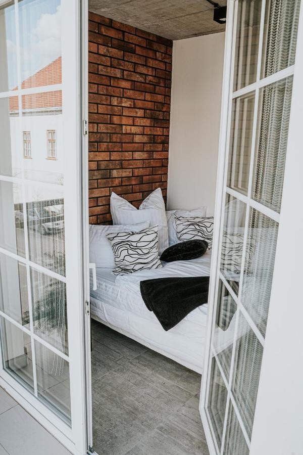 The Loft - Garncarska 1 Bed & Breakfast Piotrkow Trybunalski Ngoại thất bức ảnh