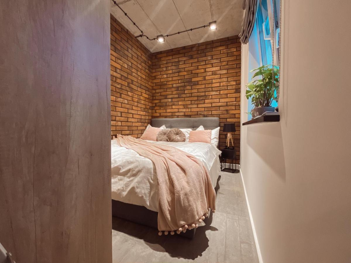 The Loft - Garncarska 1 Bed & Breakfast Piotrkow Trybunalski Ngoại thất bức ảnh