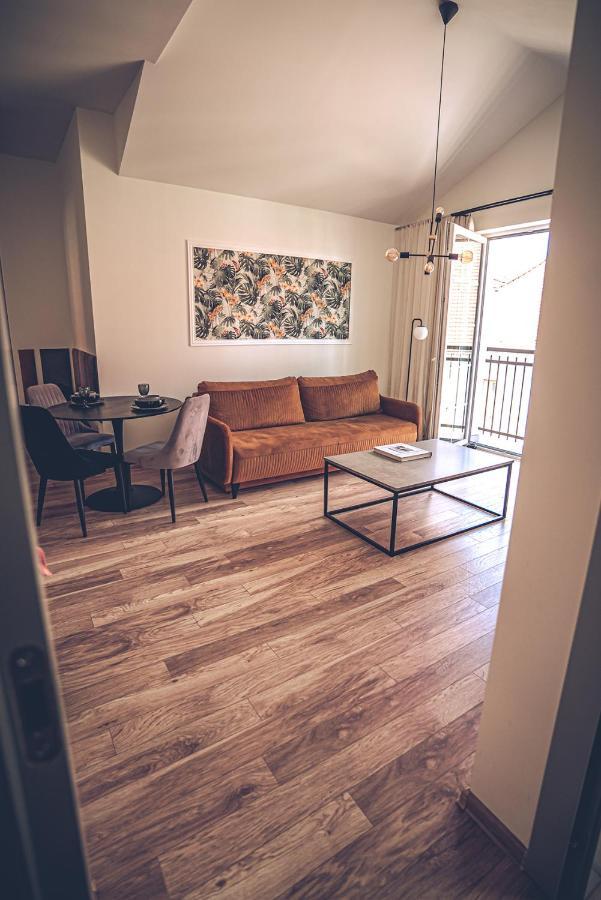 The Loft - Garncarska 1 Bed & Breakfast Piotrkow Trybunalski Ngoại thất bức ảnh